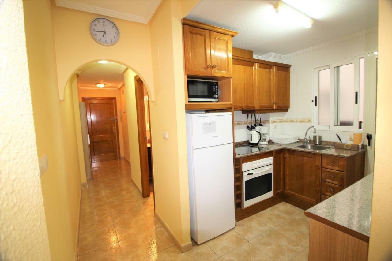 Daniela Apartament Torrevieja Exterior foto